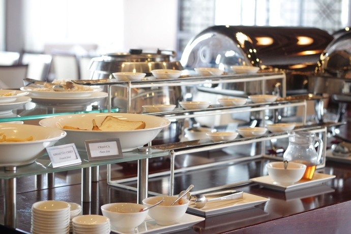 Imagen del bar/restaurante del Hotel Saigon. Foto 13