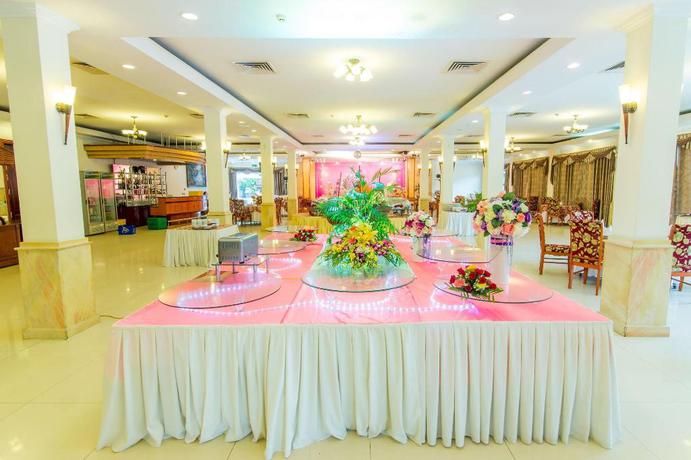 Imagen del bar/restaurante del Hotel Saigon Kim Lien Vinh. Foto 6