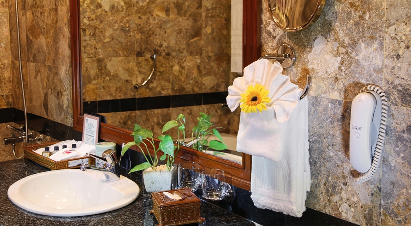 Imagen de la habitación del Hotel Saigon Morin. Foto 4