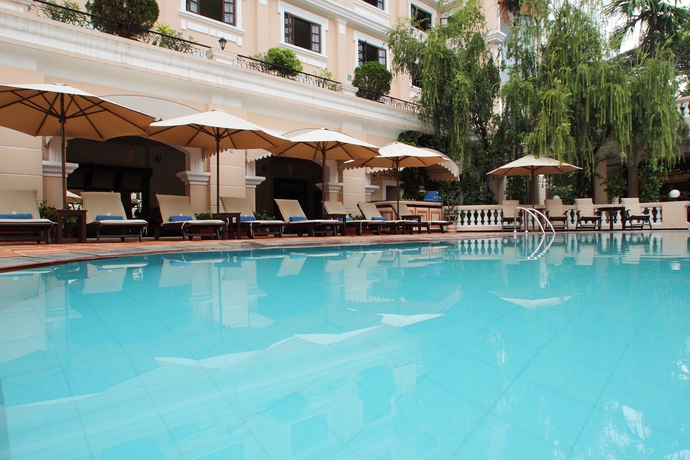 Imagen de la piscina del Hotel Saigon Morin. Foto 16