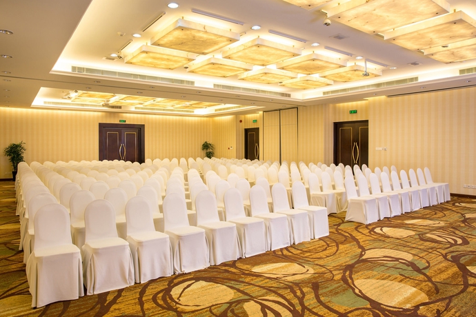 Imagen de los interiores del Hotel Saigon Prince. Foto 11