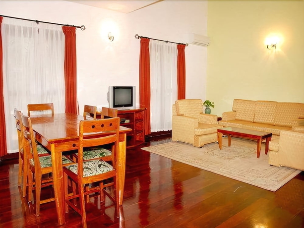 Imagen de la habitación del Hotel Saigon Village. Foto 14