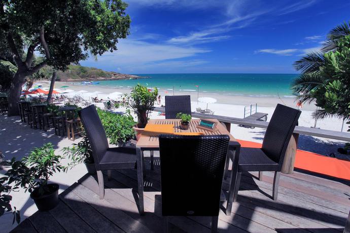 Imagen del bar/restaurante del Hotel Saikaew Beach Resort. Foto 2