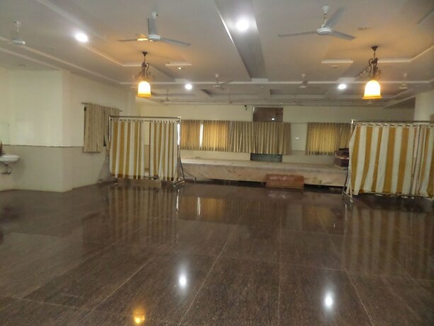 Imagen de los interiores del Hotel Saikrupa. Foto 33