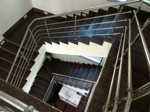 Imagen de los interiores del Hotel Saikrupa. Foto 36