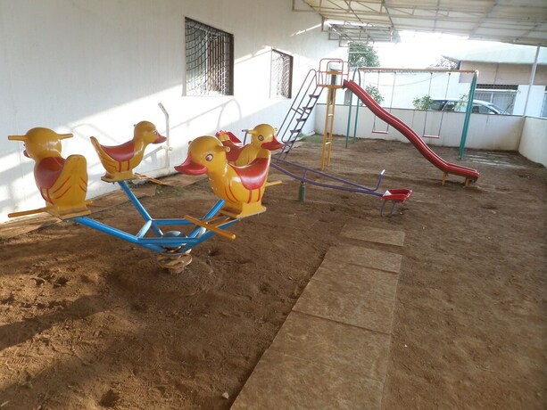 Imagen de los exteriores del Hotel Saikrupa. Foto 30