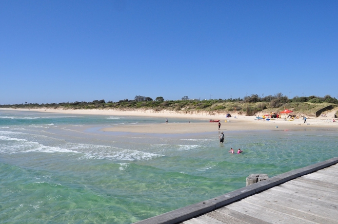 Imagen general del Hotel Sailaway Beach House. Foto 2