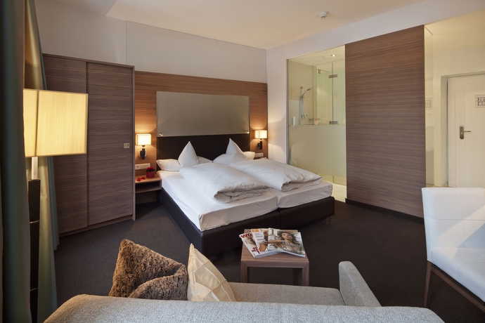 Imagen de la habitación del Hotel Sailer. Foto 5