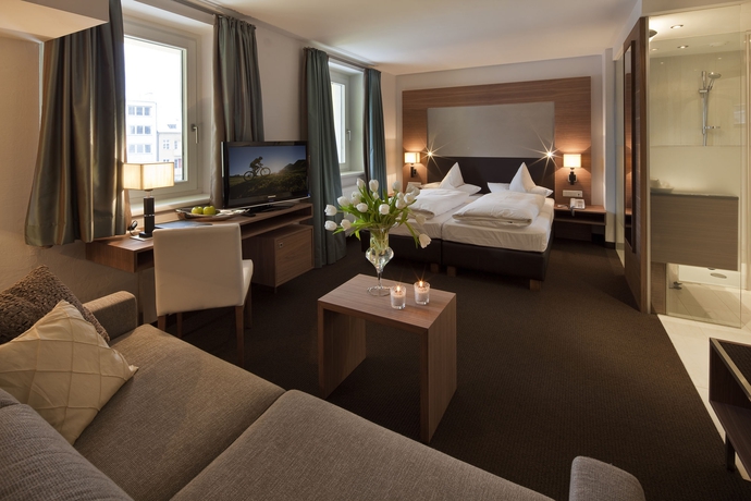 Imagen de los interiores del Hotel Sailer. Foto 15