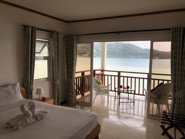 Imagen de la habitación del Hotel Sailfish Beach Villas. Foto 15