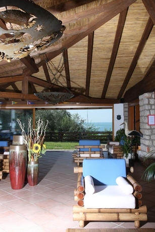 Imagen de los interiores del Hotel Sailing Center. Foto 3
