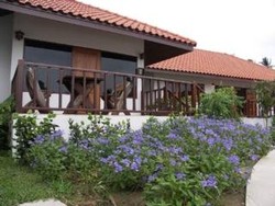 Imagen general del Hotel Sailom Resort Bangsaphan. Foto 2