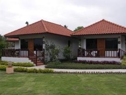 Imagen general del Hotel Sailom Resort Bangsaphan. Foto 4