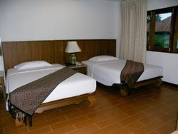 Imagen de la habitación del Hotel Sailom Resort Bangsaphan. Foto 7