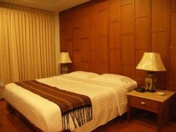 Imagen de la habitación del Hotel Sailom Resort Bangsaphan. Foto 8