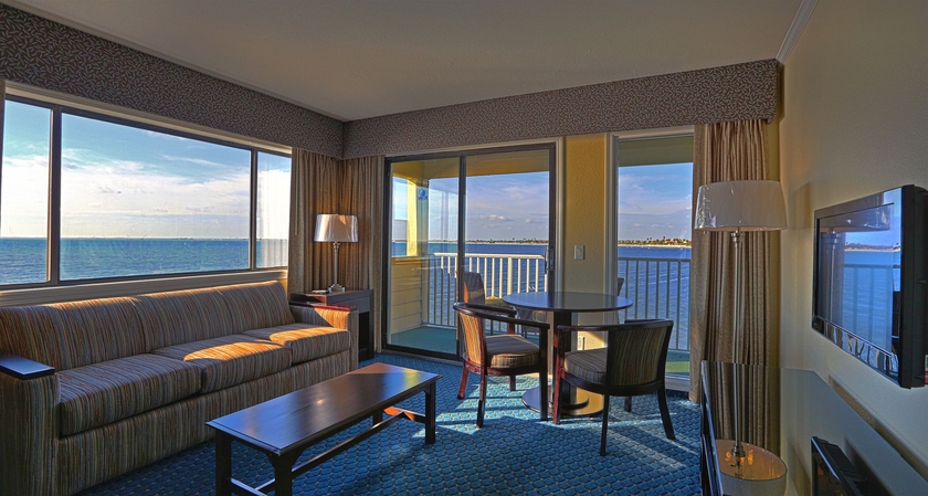 Imagen de los interiores del Hotel Sailport Waterfront Suites. Foto 14
