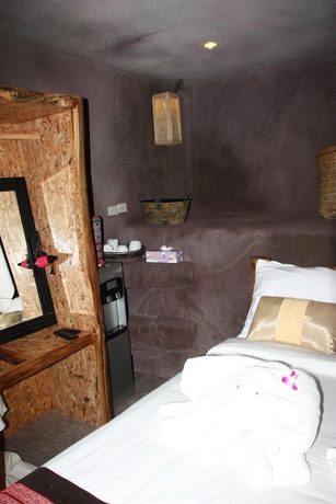 Imagen de la habitación del Hotel Sainamtok Resort. Foto 16