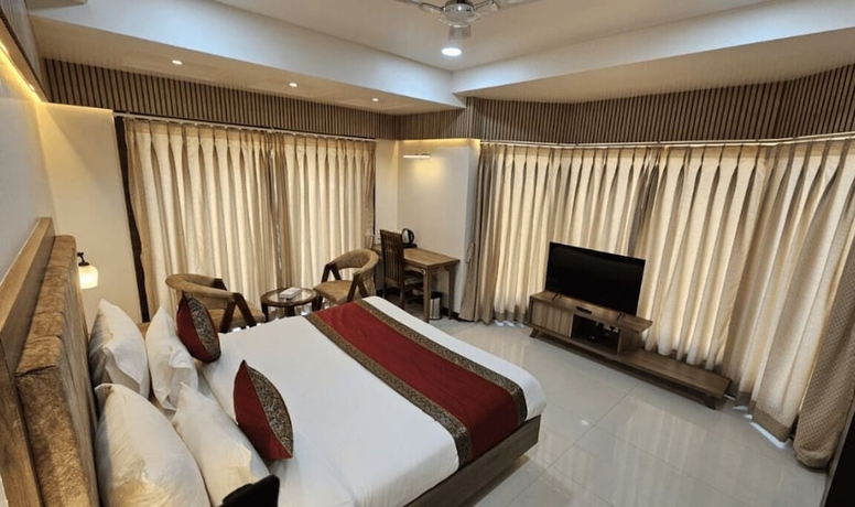 Imagen de la habitación del Hotel Sainik Grand. Foto 6