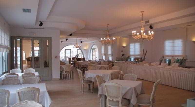 Imagen general del Hotel Saint Andrea Sea Side Resort. Foto 9