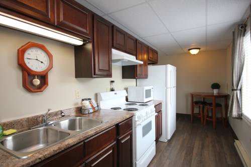 Imagen de la habitación del Hotel Saint Andrews Inn and Suites. Foto 2