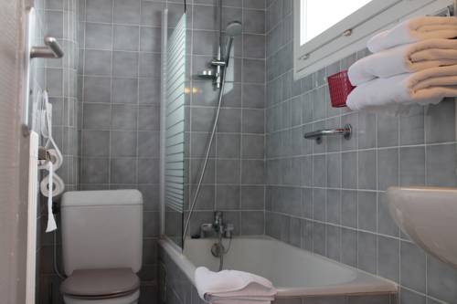 Imagen de la habitación del Hotel Saint Aubin. Foto 11