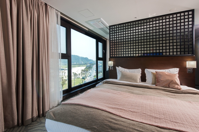 Imagen de la habitación del Hotel Saint Beach. Foto 19
