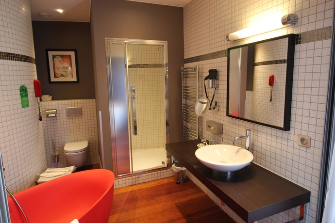 Imagen de la habitación del Hotel Saint Christophe, Aix en Provence. Foto 16