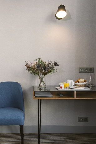 Imagen de la habitación del Hotel Saint Christophe, Barrio Latino-Pante&oacute;n. Foto 10