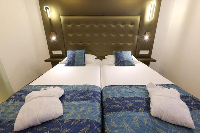 Imagen de la habitación del Hotel Saint Christophe, Calvi. Foto 16