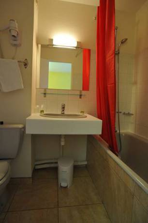 Imagen de la habitación del Hotel Saint Christophe, &Eacute;tretat. Foto 7
