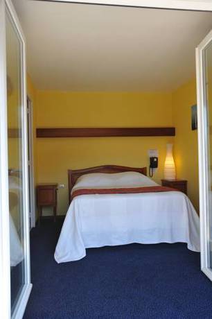 Imagen de la habitación del Hotel Saint Christophe, &Eacute;tretat. Foto 8