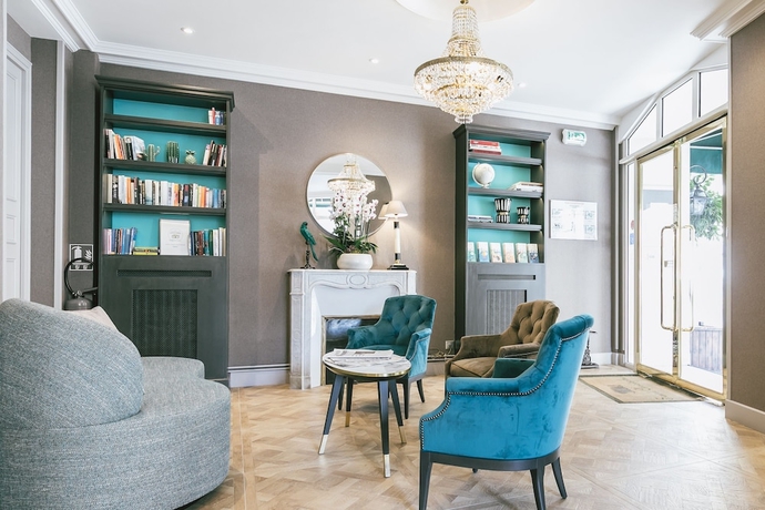 Imagen de los interiores del Hotel Saint Christophe, París. Foto 18