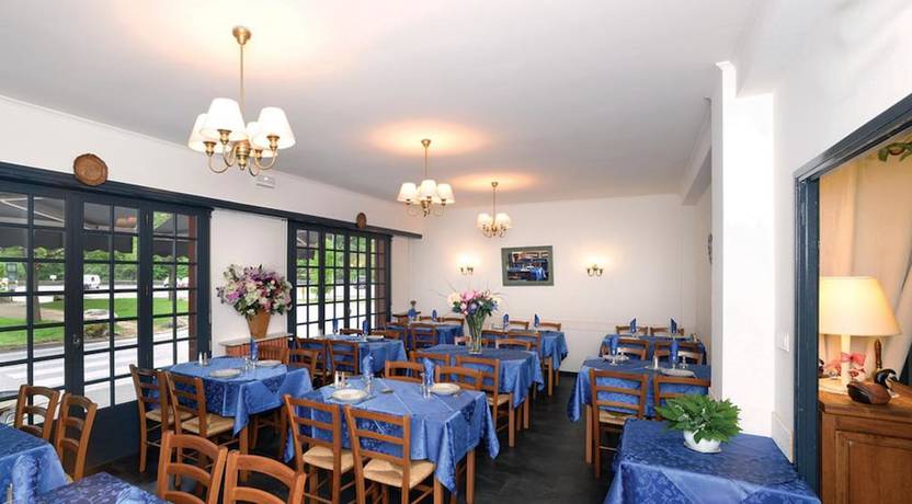 Imagen del bar/restaurante del Hotel Saint Clair. Foto 3