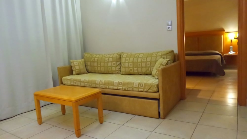 Imagen de la habitación del Hotel Saint Constantin. Foto 5