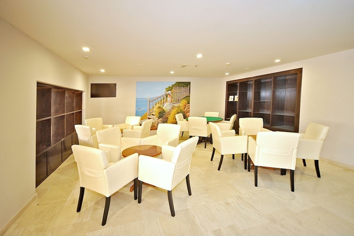 Imagen de los interiores del Hotel Saint Constantin. Foto 14