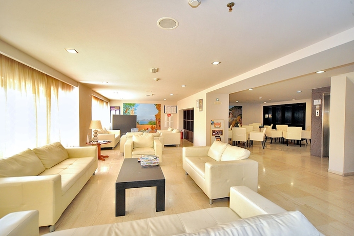 Imagen de los interiores del Hotel Saint Constantin. Foto 16