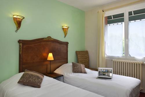 Imagen de la habitación del Hotel Saint Cyr. Foto 9