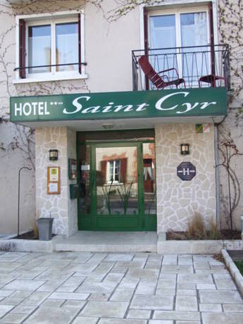 Imagen de la habitación del Hotel Saint Cyr. Foto 13