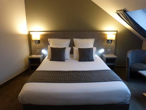 Imagen de la habitación del Hotel Saint Daniel, P&eacute;ruwelz. Foto 6