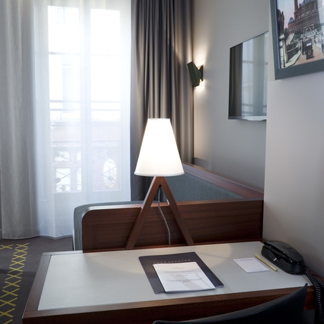 Imagen de la habitación del Hotel Saint Dominique. Foto 6