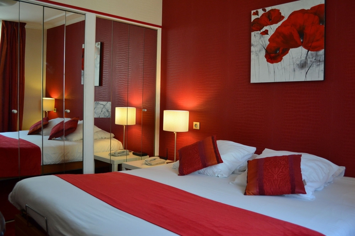 Imagen de la habitación del Hotel Saint Ferreol. Foto 4