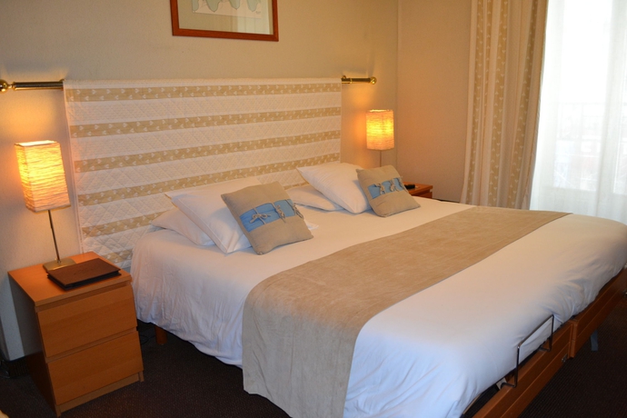 Imagen de la habitación del Hotel Saint Ferreol. Foto 6