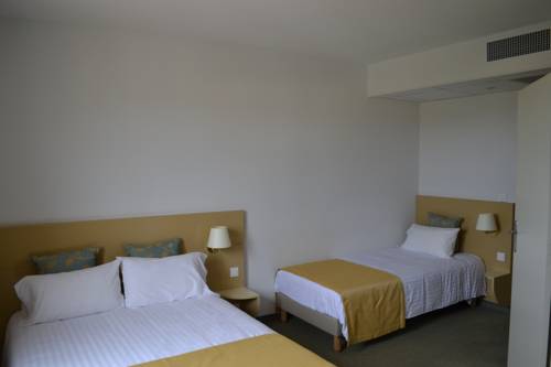 Imagen de la habitación del Hotel Saint Geniès. Foto 5