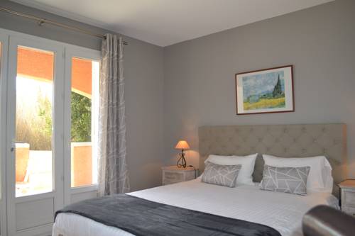 Imagen de la habitación del Hotel Saint Geniès. Foto 12