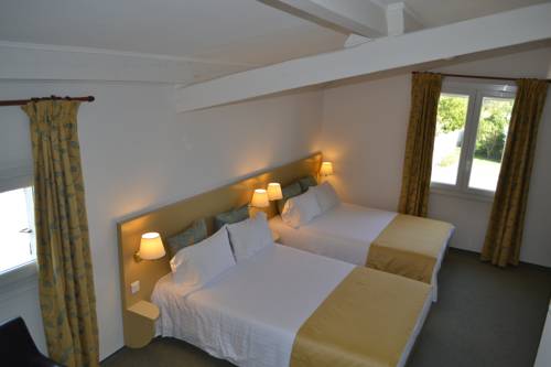 Imagen de la habitación del Hotel Saint Geniès. Foto 16