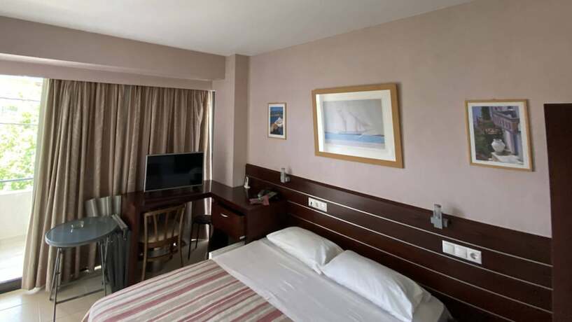 Imagen de la habitación del Hotel Saint George, Asprovalta. Foto 18