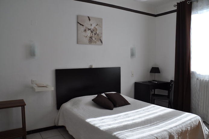 Imagen de la habitación del Hotel Saint George Avignon. Foto 5