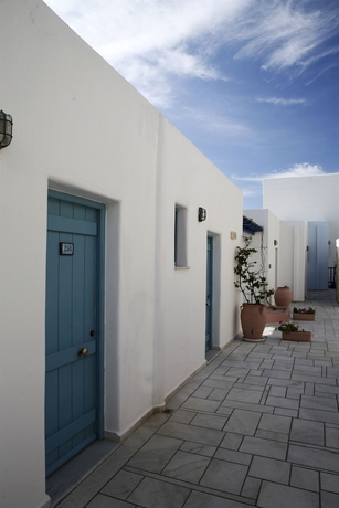 Imagen de los exteriores del Hotel Saint George, Marpissa. Foto 10