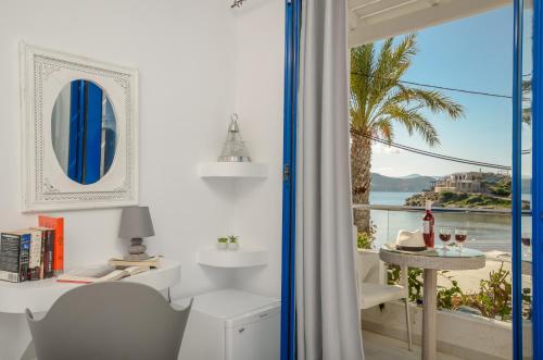 Imagen de la habitación del Hotel Saint George, Naxos Ciudad. Foto 5