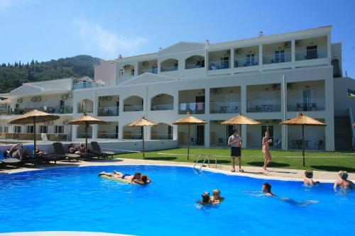 Imagen general del Hotel Saint George Palace, Agios Georgios Pagon. Foto 8